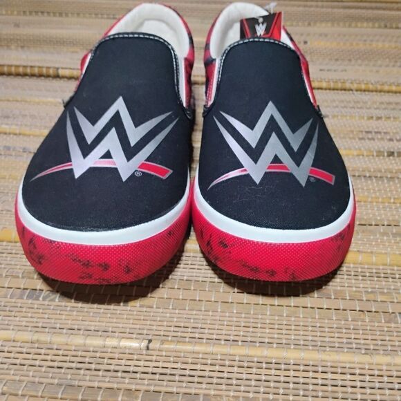 NEW WWE Official Merchandise Canvas Slip-on Casual Sneaker Men's size 11.5 - Picture 2 of 10